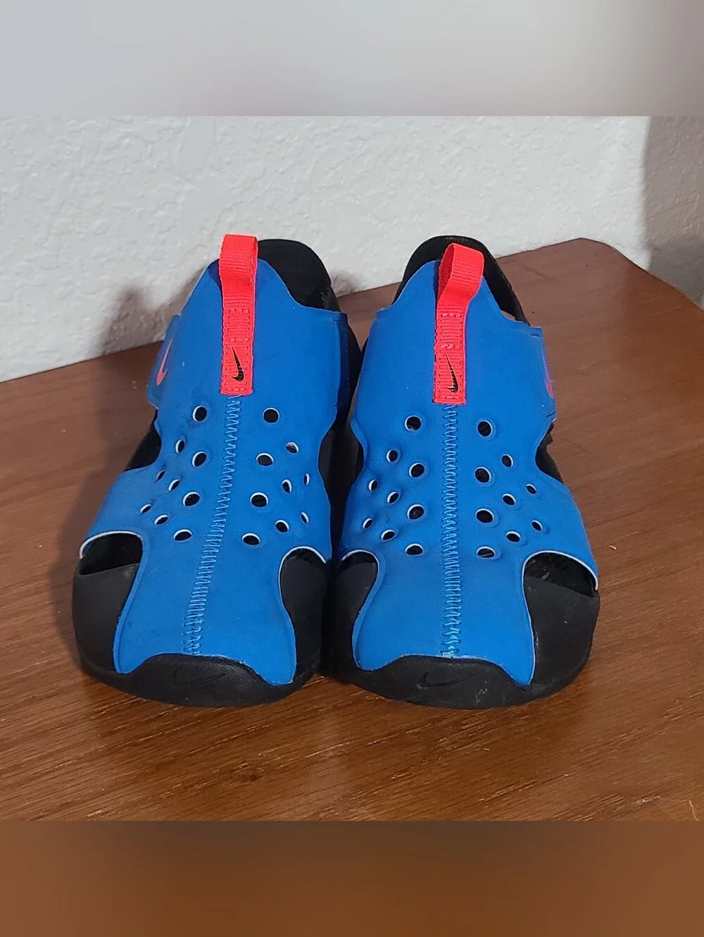 Nike Sunray Protect 2 Kids Sandals Size 2Y - Blue/Black - Pre-Owned Like New